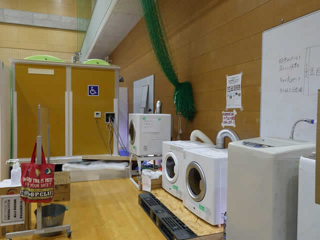 設置した裏側の様子